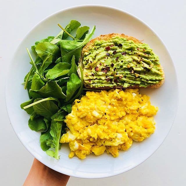 imagen de Tostadas de aguacate